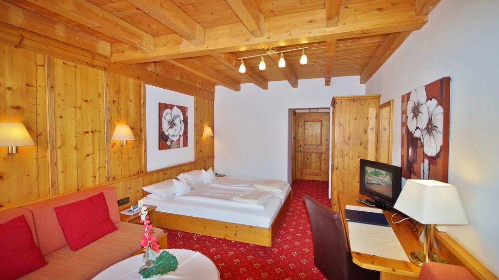 Hotel Schwarzenbergs Traube Glottertal Εξωτερικό φωτογραφία