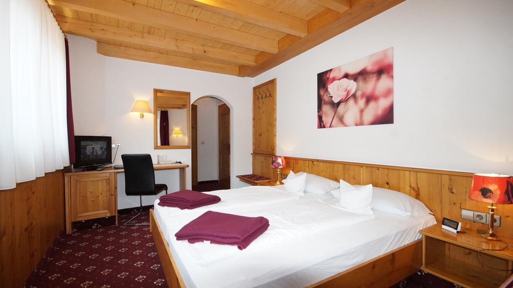 Hotel Schwarzenbergs Traube Glottertal Εξωτερικό φωτογραφία