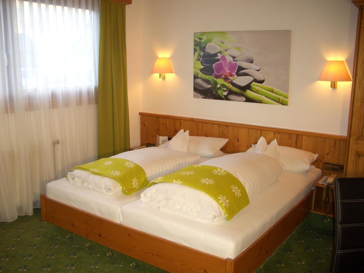 Hotel Schwarzenbergs Traube Glottertal Εξωτερικό φωτογραφία